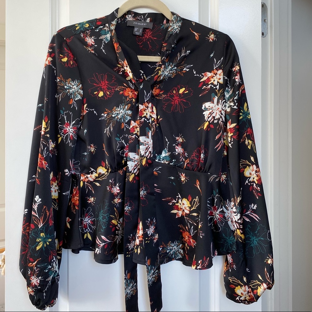Primark top with front tie - size US 6